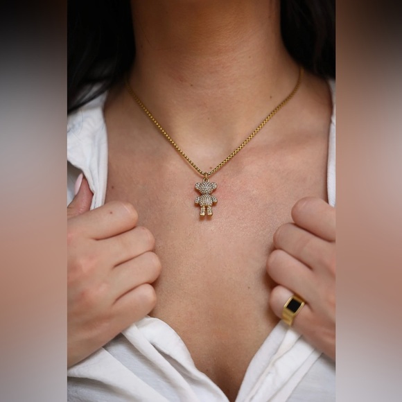 Gold Teddy Bear Pendant Necklace โจ - Picture 1 of 10